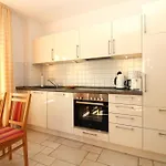 Haus Ostseeallee 32b 5 *