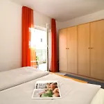 Haus Ostseeallee 32b 5 Apartamento *