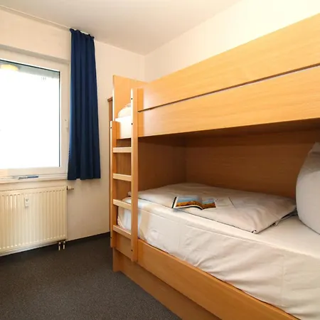 Апартаменты Haus Ostseeallee 32b 5 Кюлунгсборн