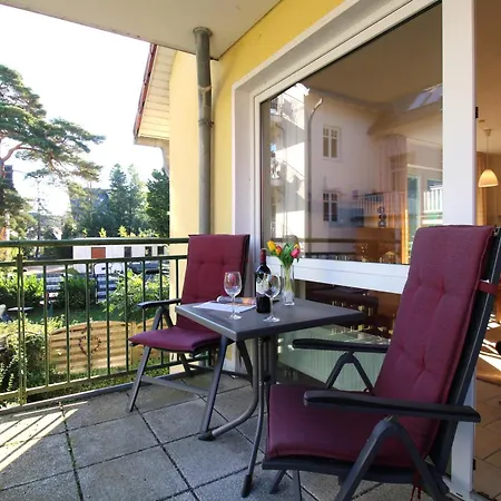 Haus Ostseeallee 32b 5 *